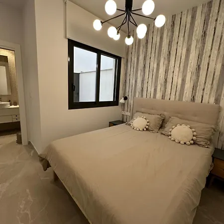 Casa Nola Торевьиа